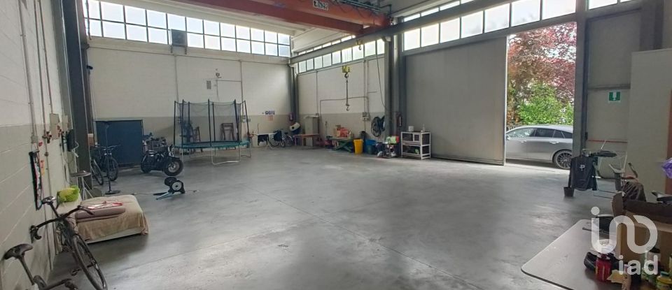 Warehouse of 210 m² in Botticino (25082)