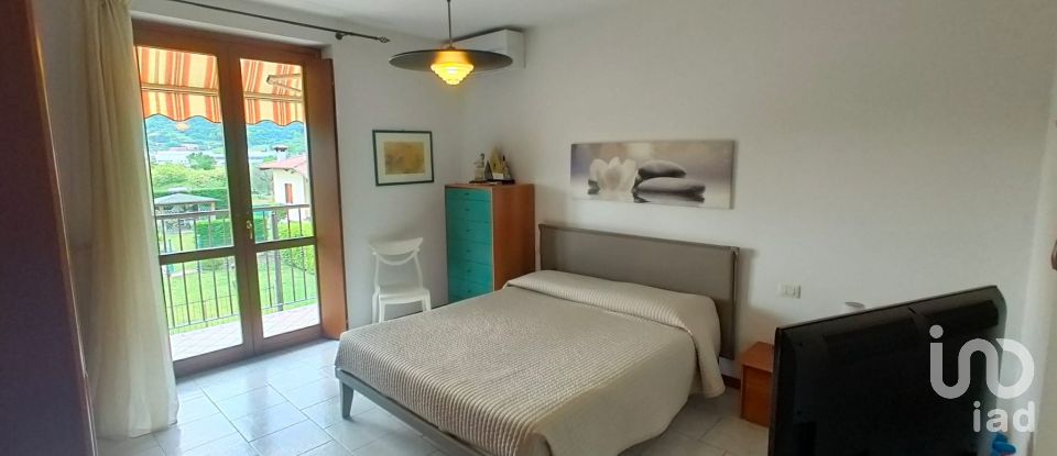 Capannone di 210 m² in Botticino (25082)