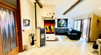 Attico / Mansarda / Loft 3 locali di 97 m² a Annone Veneto (30020)