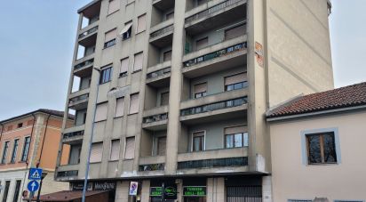 Appartamento 5 locali di 72 m² a Alessandria (15121)
