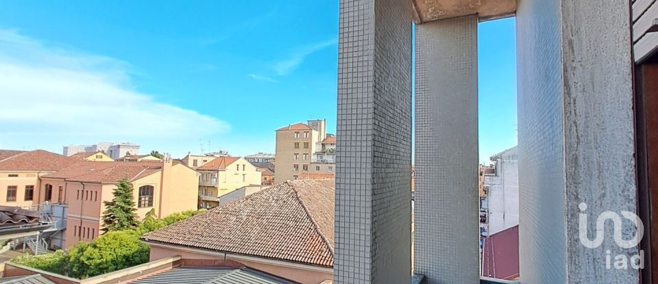 Apartment 5 rooms of 72 m² in Alessandria (15121)