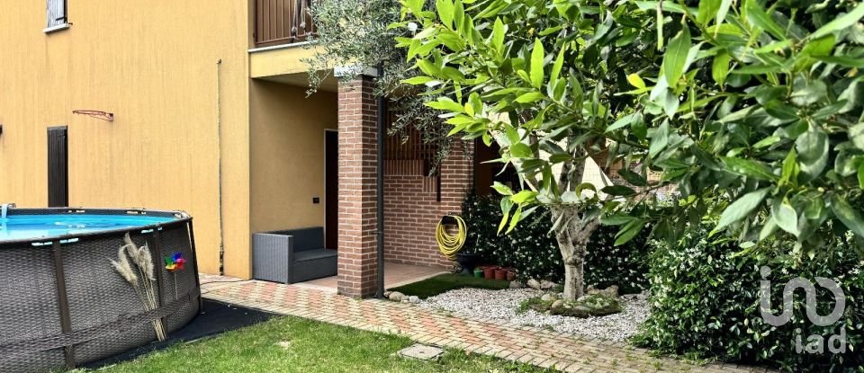 Casa 5 locali di 103 m² in Castiglione delle Stiviere (46043)