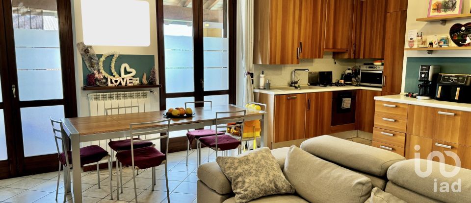 Casa 5 locali di 103 m² in Castiglione delle Stiviere (46043)