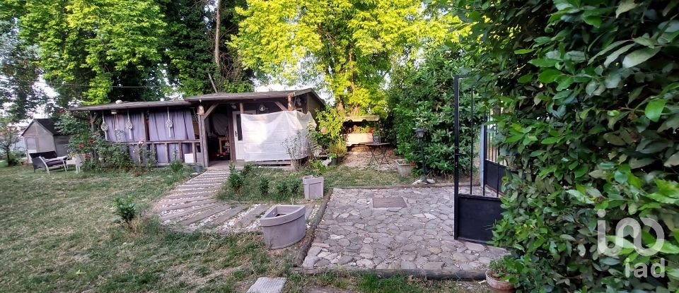 Bilocale di 61 m² a Reggio nell'Emilia (42124)