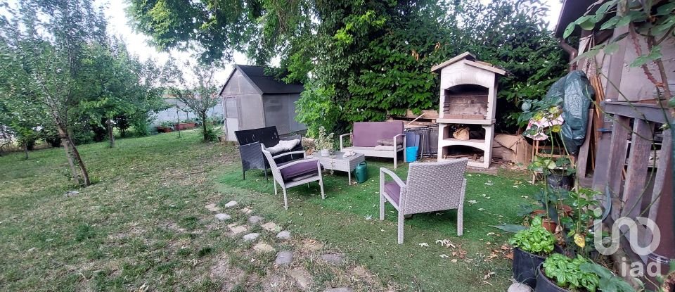 Bilocale di 61 m² a Reggio nell'Emilia (42124)