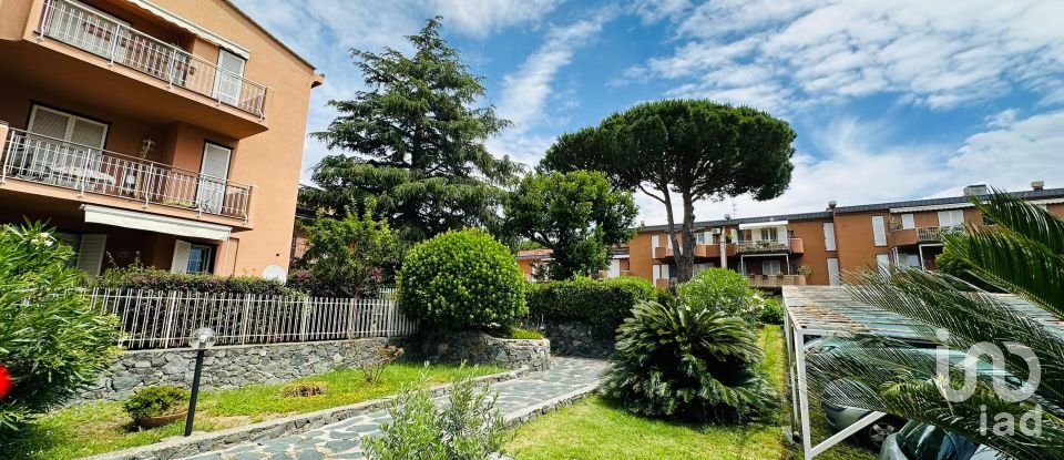 Appartamento 6 locali di 69 m² a Arenzano (16011)