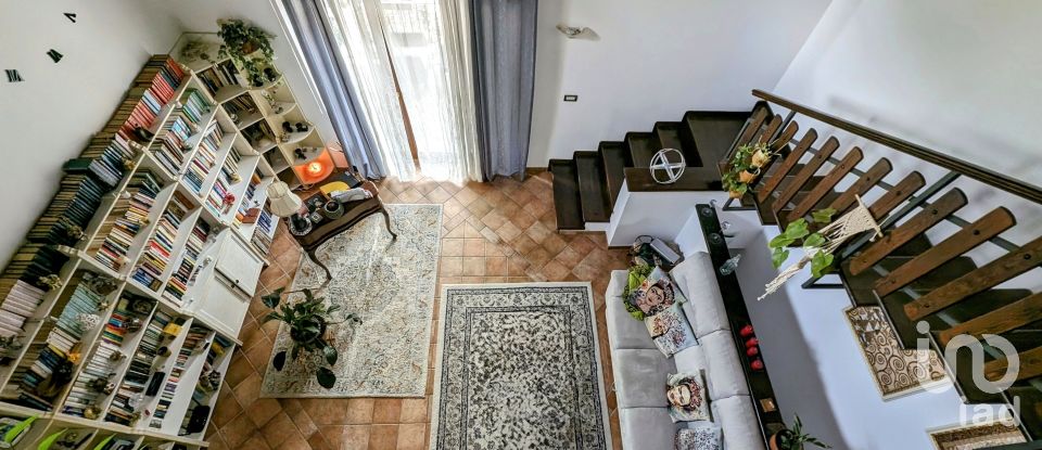 Villa a schiera 11 locali di 212 m² in Sulmona (67039)