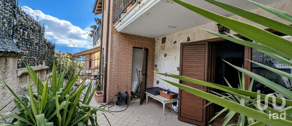 Villa a schiera 11 locali di 212 m² in Sulmona (67039)