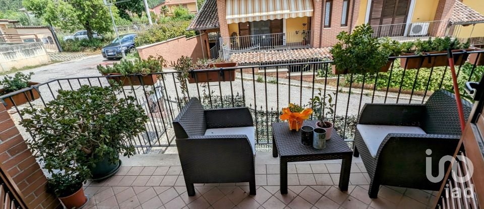 Villa a schiera 11 locali di 212 m² in Sulmona (67039)