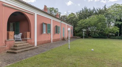 Villa 10 locali di 740 m² in Civitanova Marche (62012)