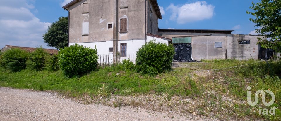 Casa indipendente 0 locali di 400 m² in Medole (46046)