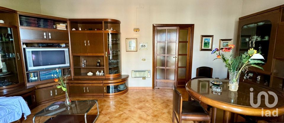 Three-room apartment of 130 m² in Avola (96012)