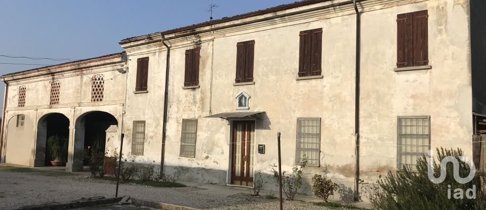 Casa indipendente 9 locali di 405 m² in Ceresara (46040)