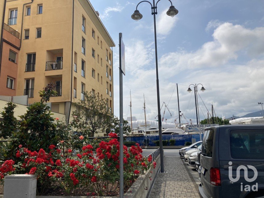 Quadrilocale di 53 m² a Genova (16154)