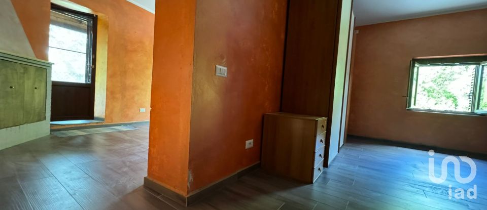 Casa 3 locali di 70 m² in Stroncone (05039)