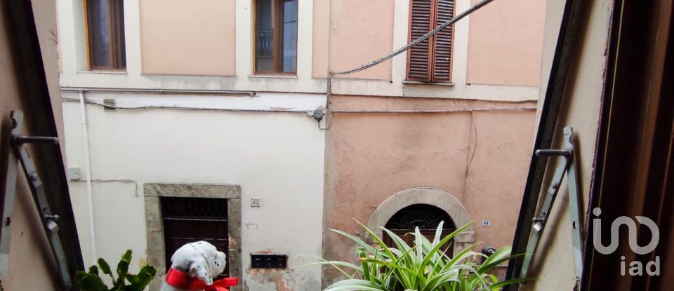 Apartment 6 rooms of 85 m² in Rieti (02100)