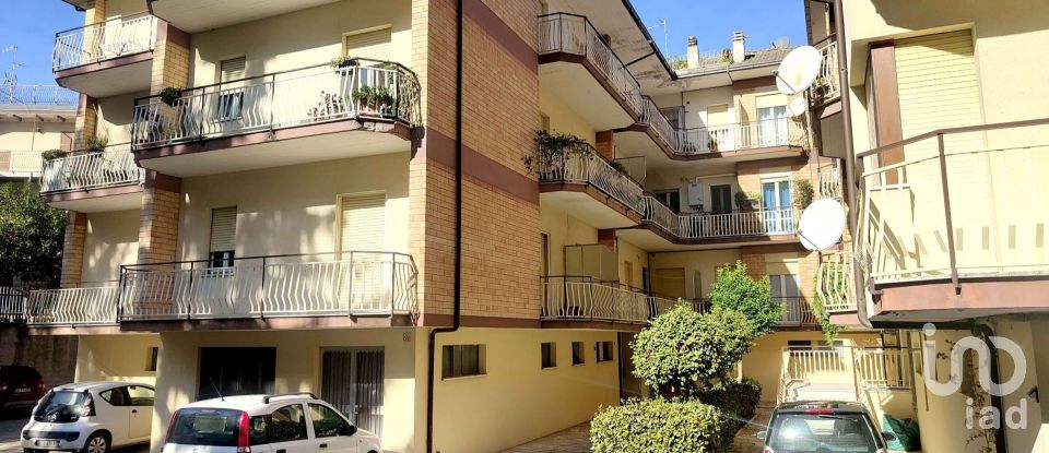 Appartamento 5 locali di 85 m² a Ripatransone (63065)