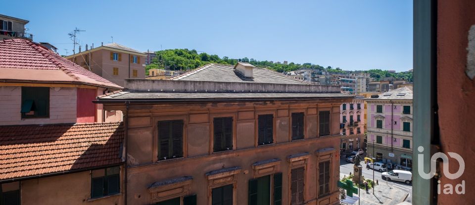 Appartamento 6 locali di 93 m² a Genova (16161)