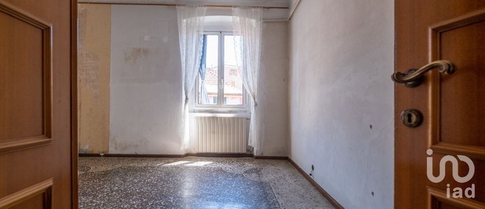 Appartamento 6 locali di 93 m² a Genova (16161)