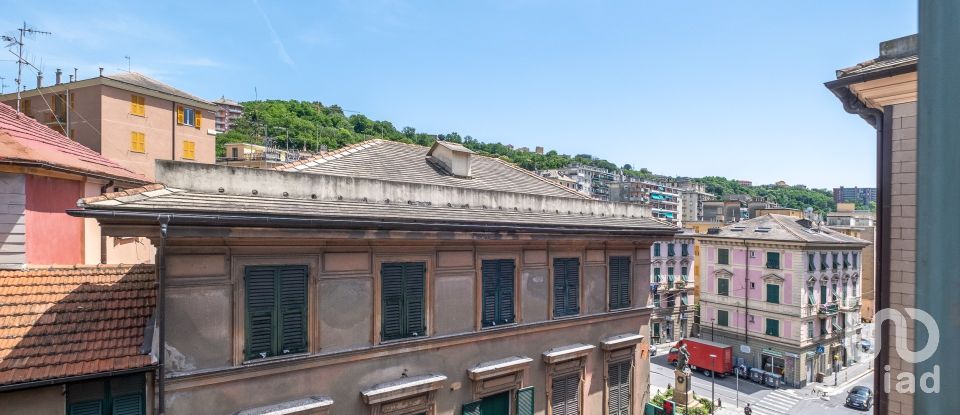 Appartamento 6 locali di 93 m² a Genova (16161)