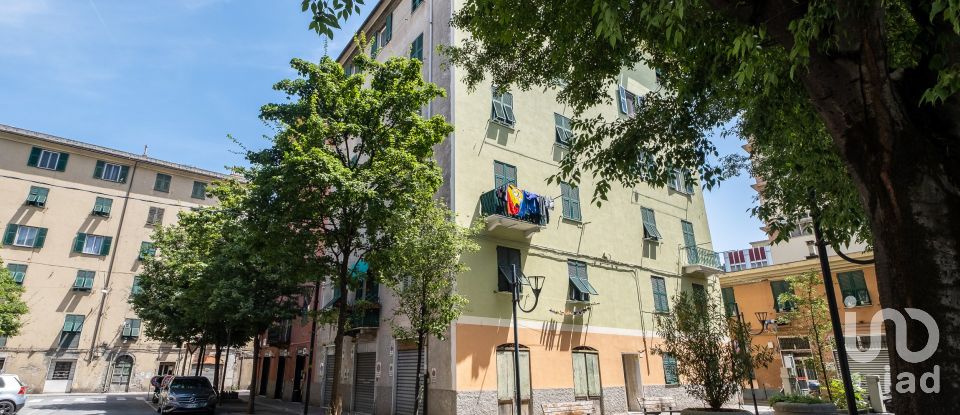 Appartamento 6 locali di 93 m² a Genova (16161)