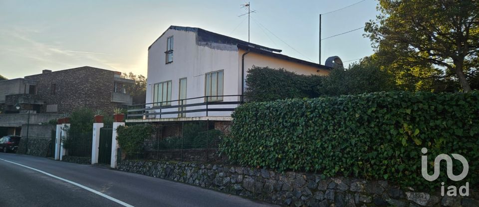 Casa indipendente 8 locali di 170 m² in Arenzano (16011)