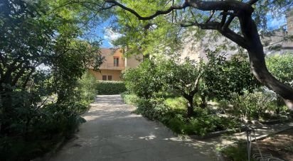 Farm 11 rooms of 307 m² in Palermo (90131)