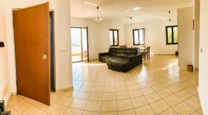 Apartment 6 rooms of 129 m² in Martirano Lombardo (88040)