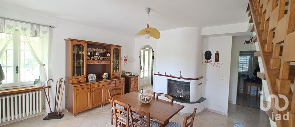 Farm 17 rooms of 362 m² in Masio (15024)