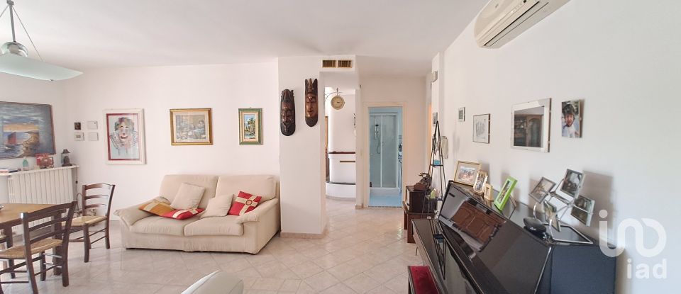 Villa 17 locali di 362 m² in Masio (15024)