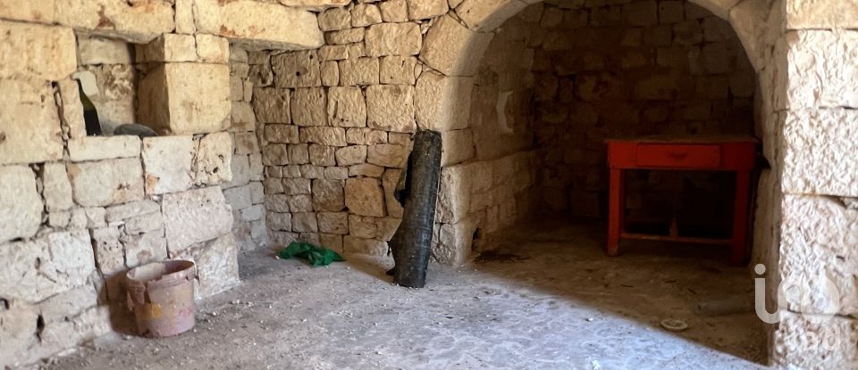 Trullo 4 locali di 80 m² in Ostuni (72017)