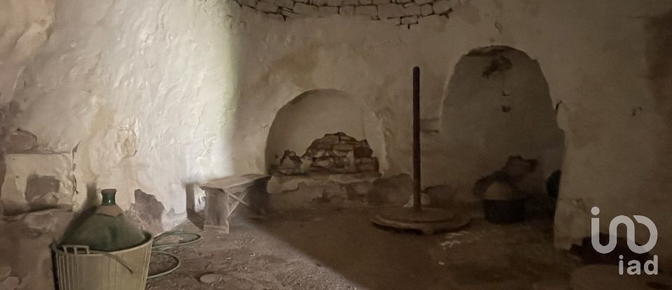 Trullo 7 locali di 130 m² in Cisternino (72014)