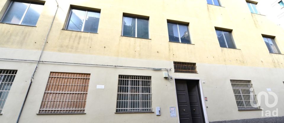 Pareti commerciali di 450 m² in Genova (16122)