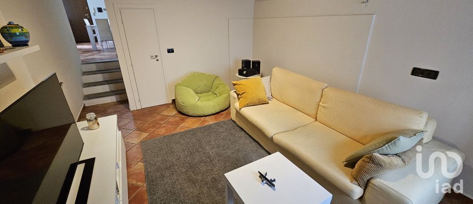 Three-room apartment of 75 m² in Rivarolo Canavese (10086)