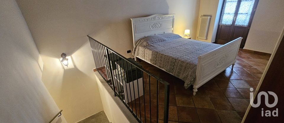 Three-room apartment of 75 m² in Rivarolo Canavese (10086)