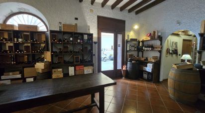 Varie superfici di 96 m² in Genova (16154)