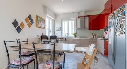 Three-room apartment of 116 m² in Olgiate Comasco (22077)