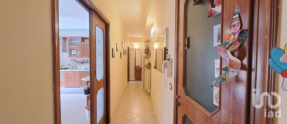 Appartamento 6 locali di 121 m² a Isnello (90010)