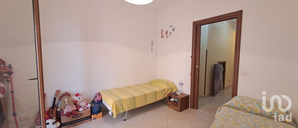 Appartamento 6 locali di 121 m² a Isnello (90010)