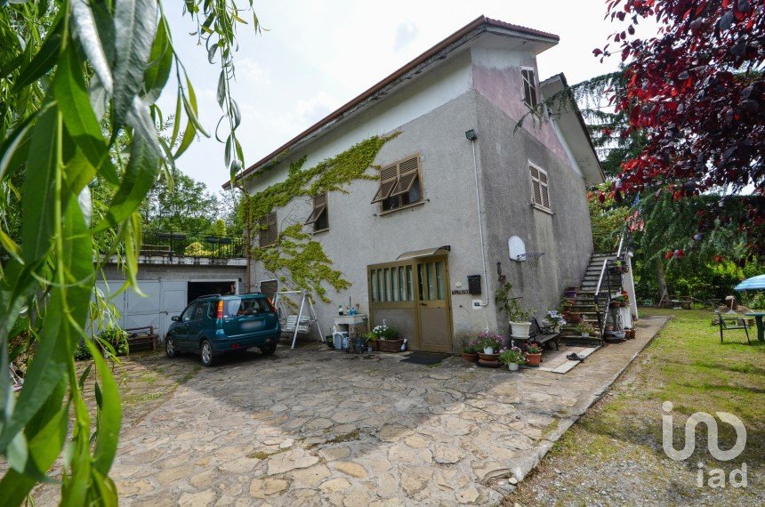 Town house 6 rooms of 150 m² in Camerana (12072)