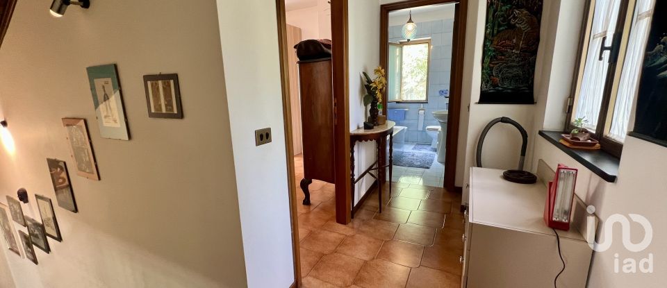 Casa indipendente 9 locali di 193 m² in Cicagna (16044)