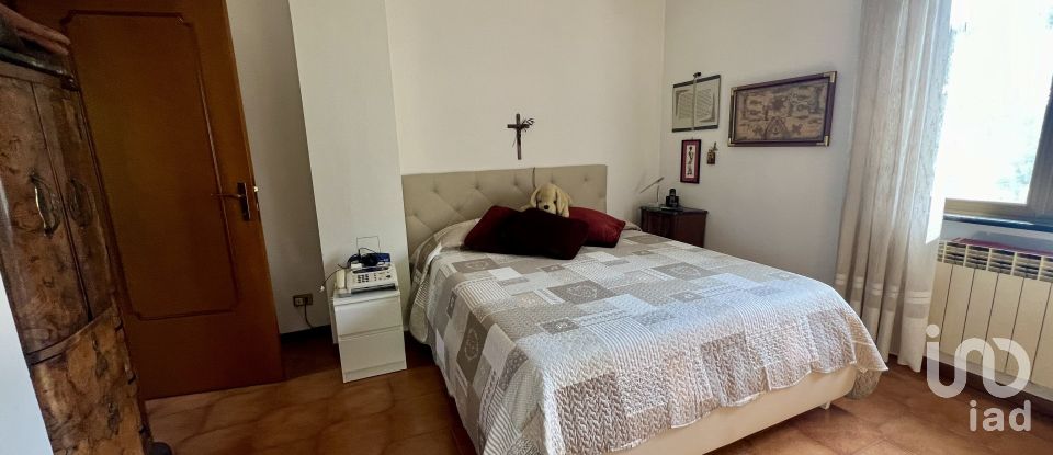 Casa indipendente 9 locali di 193 m² in Cicagna (16044)