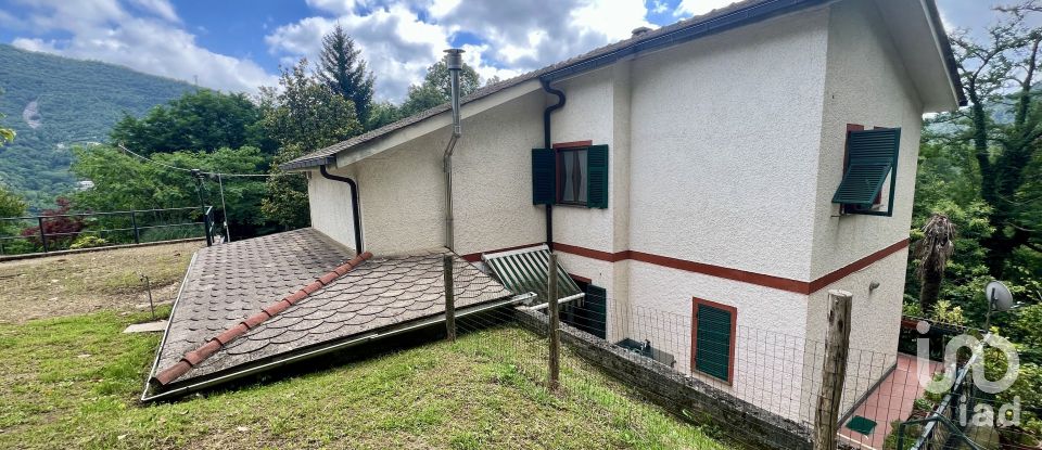 Casa indipendente 9 locali di 193 m² in Cicagna (16044)