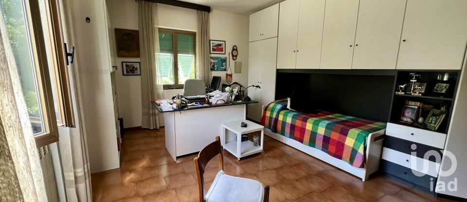 Casa indipendente 9 locali di 193 m² in Cicagna (16044)