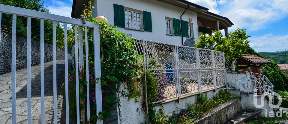 Farm 11 rooms of 258 m² in Millesimo (17017)