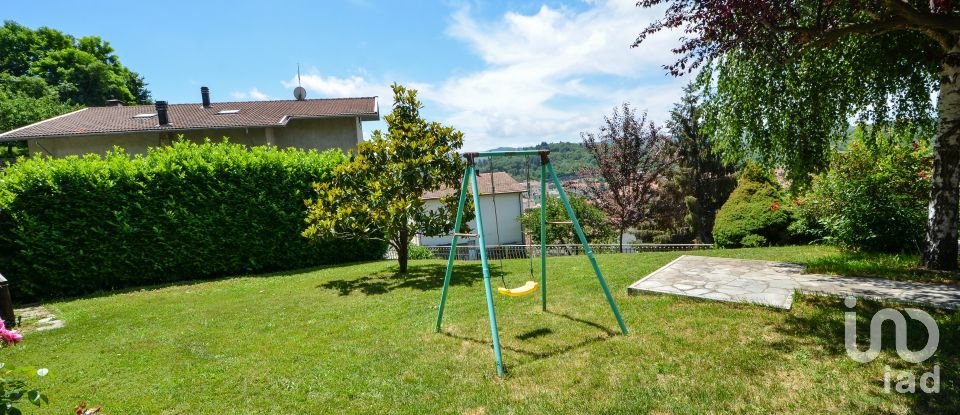 Farm 11 rooms of 258 m² in Millesimo (17017)