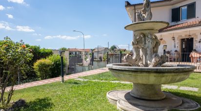 Villa Bifamiliare 13 locali di 382 m² in Cittaducale (02015)