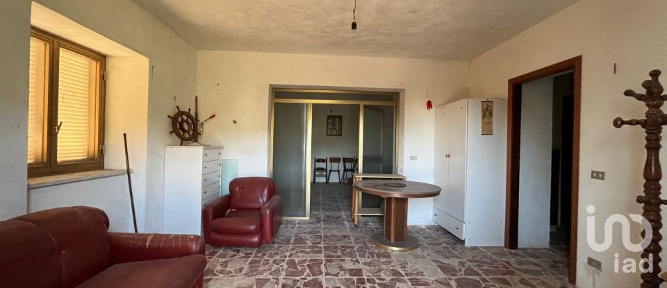 Casa indipendente 9 locali di 267 m² in - (87030)