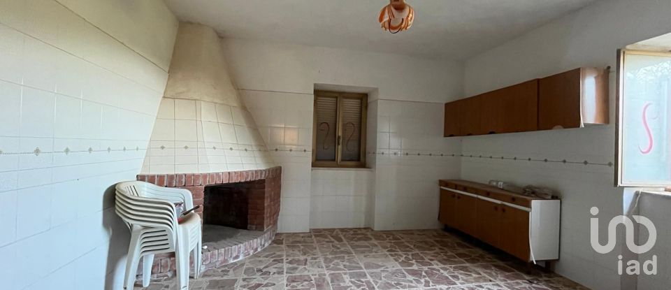 Casa indipendente 9 locali di 267 m² in - (87030)