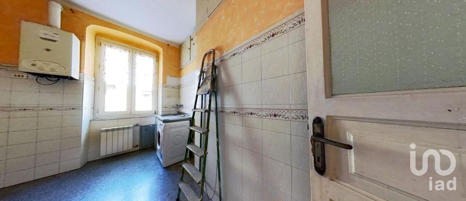 Palazzo / Stabile 3 locali di 65 m² a Genova (16149)